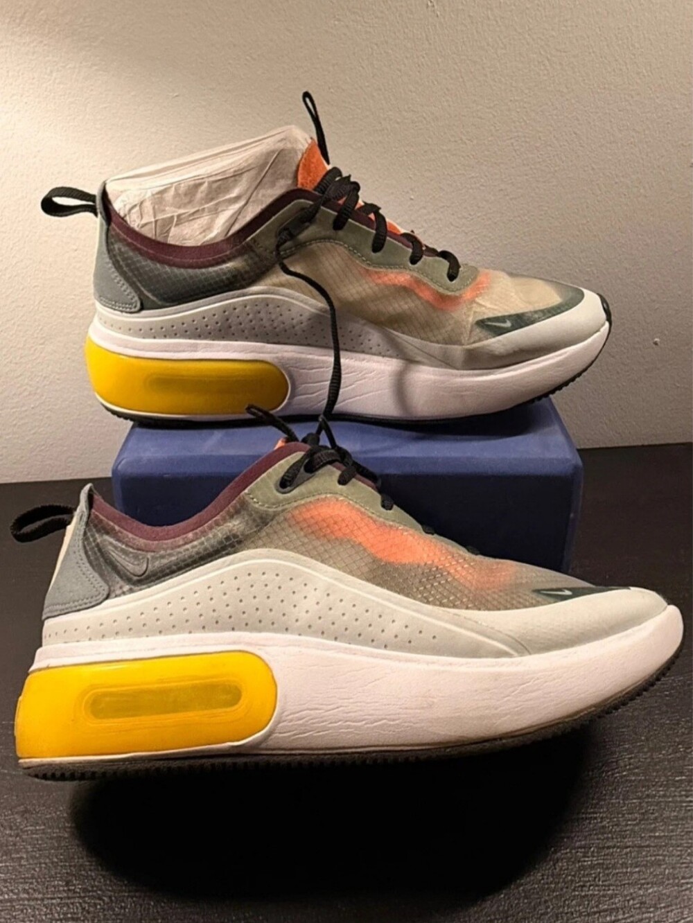 Nike Air Max Dia Sneakers